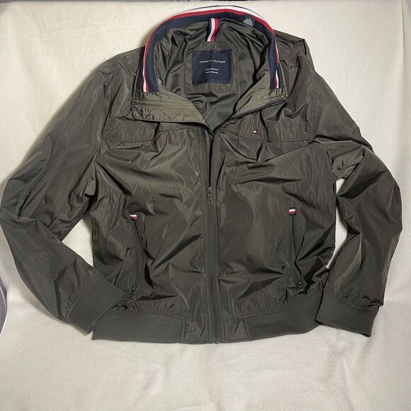 Tommy Hilfiger Men's Performance Windbreaker Water Resistant Jacket, L - Picture 1 of 9